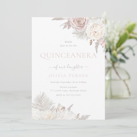 Blush & Ivoor Bloemen Quinceanera Party Viering Kaart (Staand voorkant)