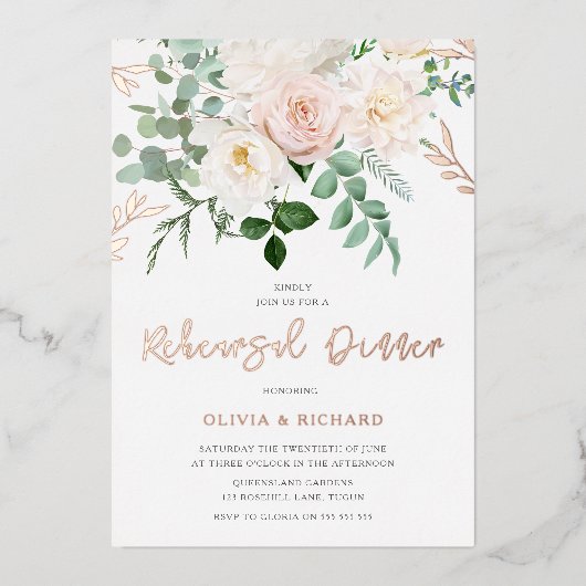 Blush & Ivory Flowers Roos Gold Rehearings Dinner Folie Uitnodiging (Voorkant)