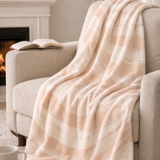 Blush Ivory Ripple Fleece Blanket Deken