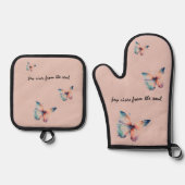 Blush Joy komt uit de Soul Butterfly Ovenwant & Pannenlap Set (Voorkant)