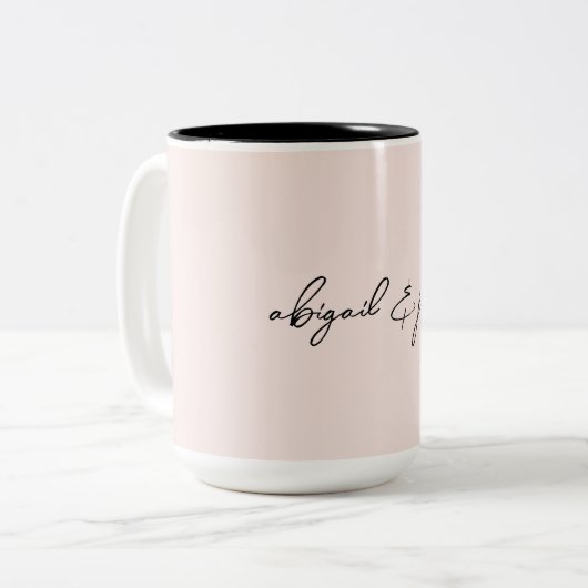Blush Modern Script Koppel Namen Tweekleurige Koffiemok (Voorkant links)