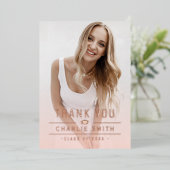 Blush Modern Typography 2 Foto Afstudeerder Dank u Folie Uitnodiging (Staand Voorkant)