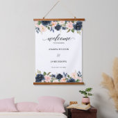 Blush Navy Blossom Weddenschap Welkom Hangend Wandkleed (Slaapkamer)