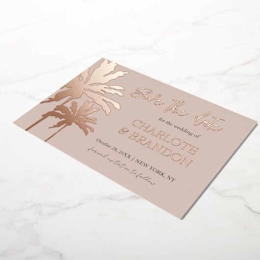 Blush Palm Trees Beach Wedding Save the Date Gold Folie Uitnodiging (Gedraaid)