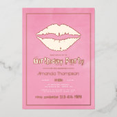 Blush Pink and Gold Birthday Kiss Lips Folie Uitnodiging (Voorkant)