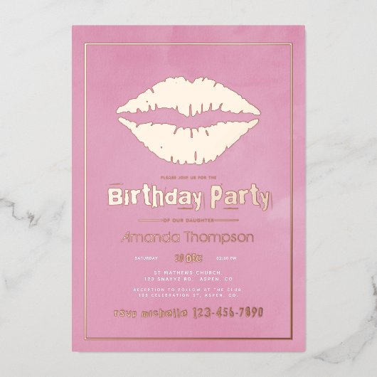 Blush Pink and Gold Birthday Kiss Lips Folie Uitnodiging (Voorkant)