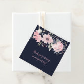 Blush Pink and Navy Floral Square Wedding | Bedankjes Labels (In situ)