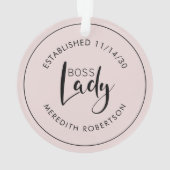 Blush Pink Boss Lady Logo Vastgestelde datum Ornament (achterkant)