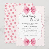 Blush Pink Bow Ze is Tying the Knot Vrijgezellenfe Kaart (Voorkant / Achterkant)