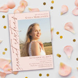 Blush Pink & Brass Kalligrafie Foto Sweet 16 Kaart<br><div class="desc">Blush roze zoete 16 uitnodiging met messing gekleurde tekst gepersonaliseerd met een foto. Simpel geen gedoe lieve zestien uitnodiging met een bleke roze achtergrond. Nodig je vrienden uit voor je zoete 16-feest met deze blush roze en messing feestuitnodiging gepersonaliseerd met een foto van de zoete 16.</div>