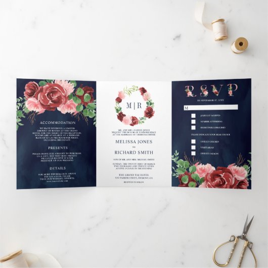 Blush Pink Burgundy Floral Navy Blue Wedding Drieluik Uitnodiging (Binnen)