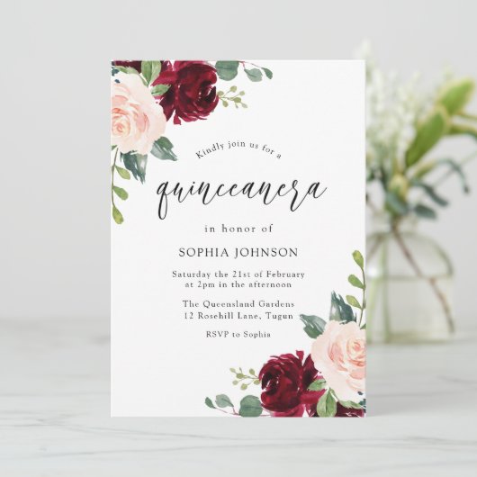 Blush Pink Burgundy Red Floral Quinceanera Party Kaart (Staand voorkant)