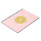 Blush Pink Chevron Zigzag gepersonaliseerd Monogra Notitieboek (Linkerzijde)