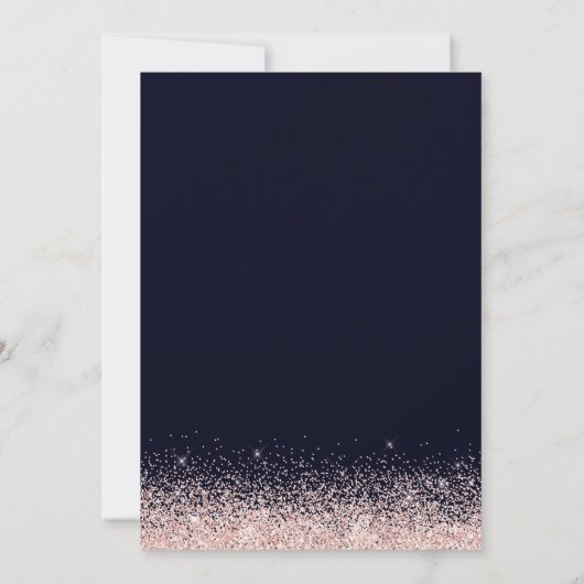 Blush Pink Confetti Navy Blue Huwelijksuitnodiging Kaart (Achterkant)