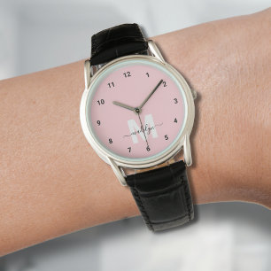 Blush Pink Elegant Minimalistisch Monogram Horloge