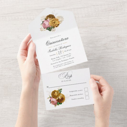  Blush Pink en Gold Floral Quinceañera All In One Uitnodiging (Afscheurbaar)