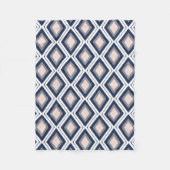 Blush Pink en Navy Diamond Ikat Pattern Fleece Deken (Voorkant)