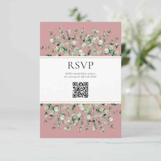 Blush Pink Eucalyptus QR Code Wedding RSVP  Informatiekaartje (Staand voorkant)