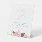 Blush Pink Floral Baby shower Diaper Raffle Sign Reclamebord Met Voetstuk (Voorkant)