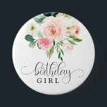 Blush Pink Floral Birthday Girl Ronde Button 7,6 Cm<br><div class="desc">Eet het meisje van de verjaardag met een feministische florale knop met een mooie waterverf van wazige roze en witte rozen.  kalligrafische tekst beschrijft " verjaardag " met " meisje " eronder in een scherp serif type gezicht .</div>