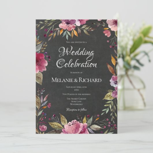 Blush Pink Floral Chalkboard Weddenschap Kaart (Staand voorkant)