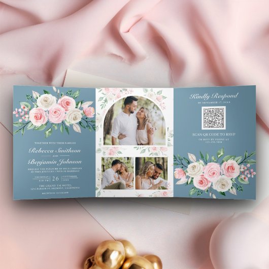 Blush Pink Floral Dusty Blue QR Code Weddenschap Drieluik Uitnodiging