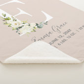 Blush Pink Floral Letter E Baby Script Birth Stats Sherpa Deken (3/4)