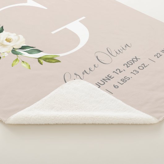 Blush Pink Floral Letter G Baby Script Birth Stats Sherpa Deken (3/4)
