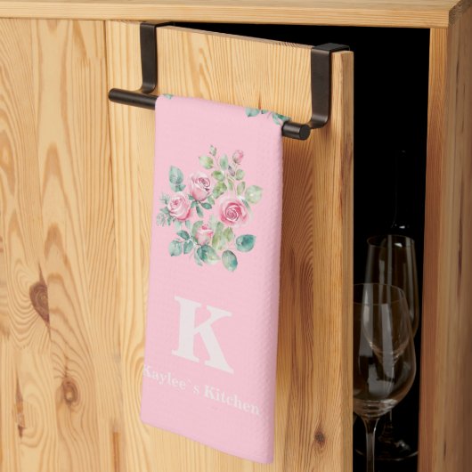 Blush Pink Floral Monogram Theedoek (Derde Gevouwen)