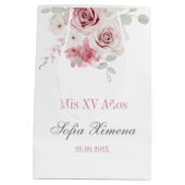 Blush Pink Floral Quinceañera Medium Cadeauzakje (Achterkant)