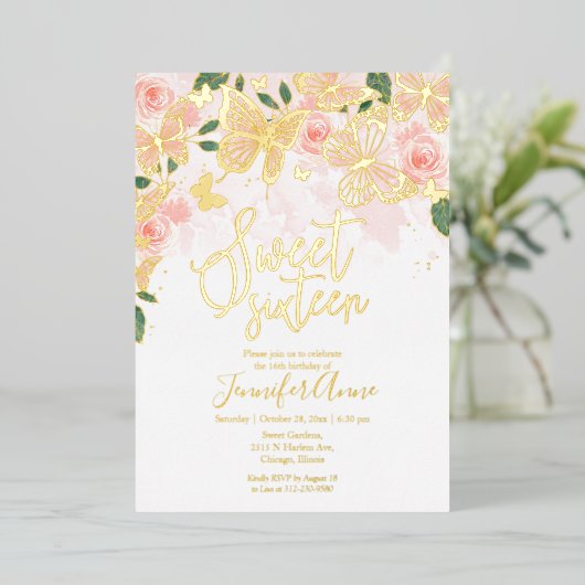 Blush Pink Floral Sweet 16 Butterfly Gold Folie Uitnodiging (Staand Voorkant)