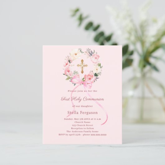 Blush pink florals bow First Communion invitation (Staand voorkant)