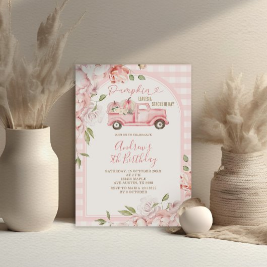 Blush Pink Flowers Herfst Gingham Tractor Verjaard Kaart