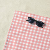 Blush Pink Gingham Check Patroon Strandlaken (In situ)