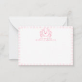Blush Pink Gingham Floral Crest Monogram Notitiekaartje (Voorkant)