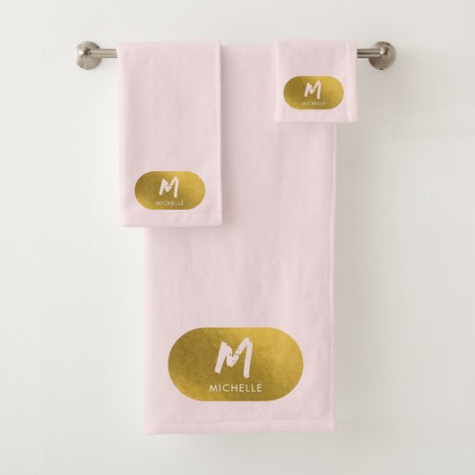 Blush Pink Gold Chic Monogram Initiaal Bad Handdoek (Insitu)