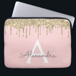 Blush Pink Gold Glitter Sparkle Monogram Laptop Sleeve<br><div class="desc">Blush roze en goudbruin drippen Modern en Elegant Girly Glitter en Sparkle Elegant Monogram Hoesje. Dit hoesje kan worden aangepast om uw initiaal en voornaam te omvatten.</div>