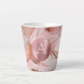 Blush Pink Gold Leaves Monogram Latte Mok (Voorkant)