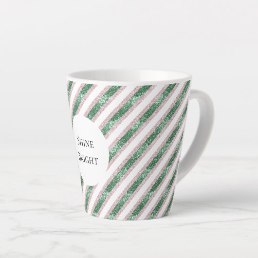 Blush Pink Green Glitzy Stripes Christmas Latte Mok (Rechterhoek)
