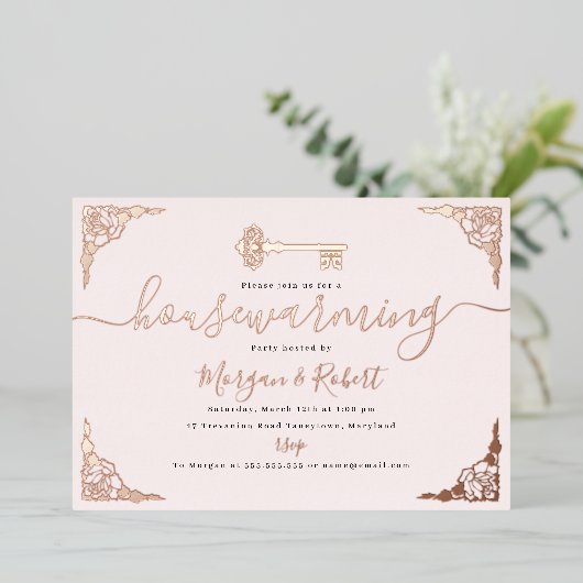  Blush Pink Key Housewarming Party Folie Uitnodiging (Staand Voorkant)