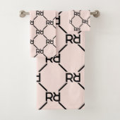 Blush Pink Modern Luxury Monogram Initiaal Pattern Bad Handdoek (Insitu)