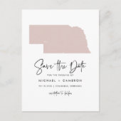Blush Pink Nebraska Map Script Save the Date Aankondigingskaart (Voorkant)