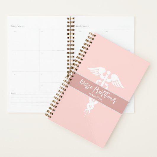 Blush Pink Nurse Practitioner Medisch Gepersonalis Planner (Display)
