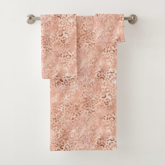 Blush Pink Peach Roos Gold Leopard Bad Handdoek (Insitu)