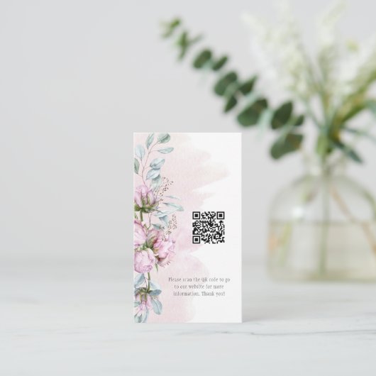 Blush Pink Peonies en Greenery QR Info Code Visitekaartje (Staand voorkant)
