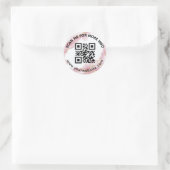 Blush Pink QR-code en aangepaste tekst ronde Stick Sticker (Tas)