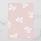 Blush Pink Rose Gold Bow Sweet 16 Folie Uitnodiging (Achterkant)