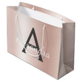Blush Pink Rose Gold Metallic Folie Monogrammed Groot Cadeauzakje (Achterkant Gekanteld)