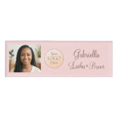 Blush Pink Script Logo Photo Lashes and Brows Naambadge (Voorkant)