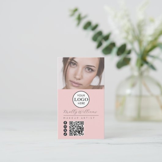 Blush Pink Script Logo QR Code Photo Makeup Visitekaartje (Staand voorkant)